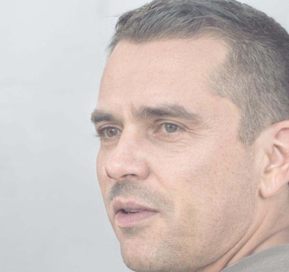 Retrato de Miguel Tavares
